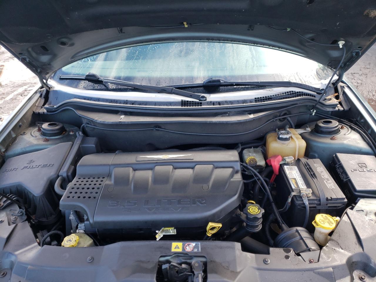 Photo 7 from auction – 2004 CHRYSLER PACIFICA with VIN 2C8GF68454R557892