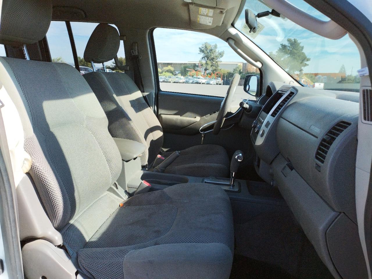 Photo 5 from auction – 2011 NISSAN FRONTIER S with VIN 1N6AD0FR2BC415883