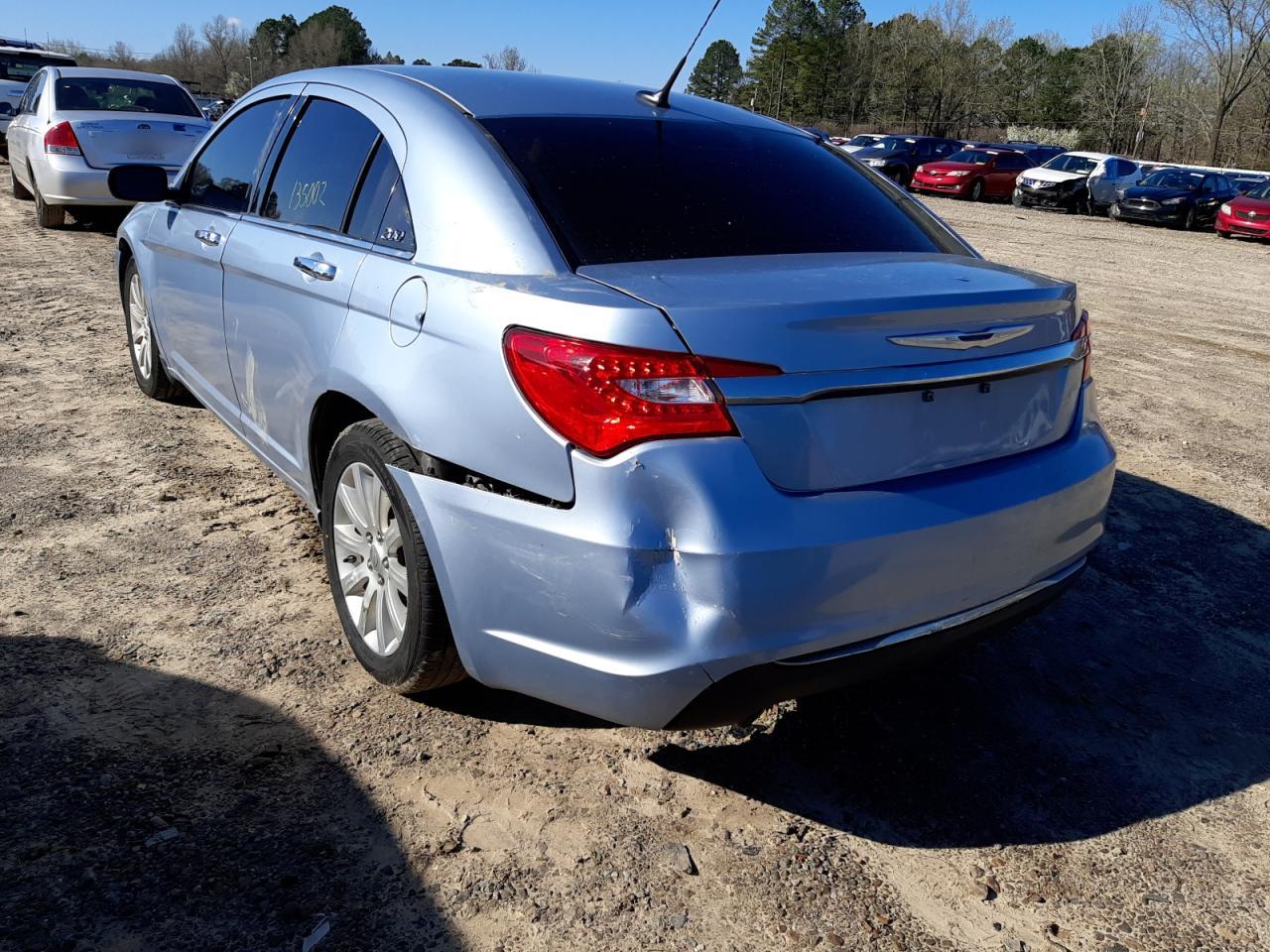 Photo 3 from auction – 2013 CHRYSLER 200 LIMITE with VIN 1C3CCBCG0DN657077