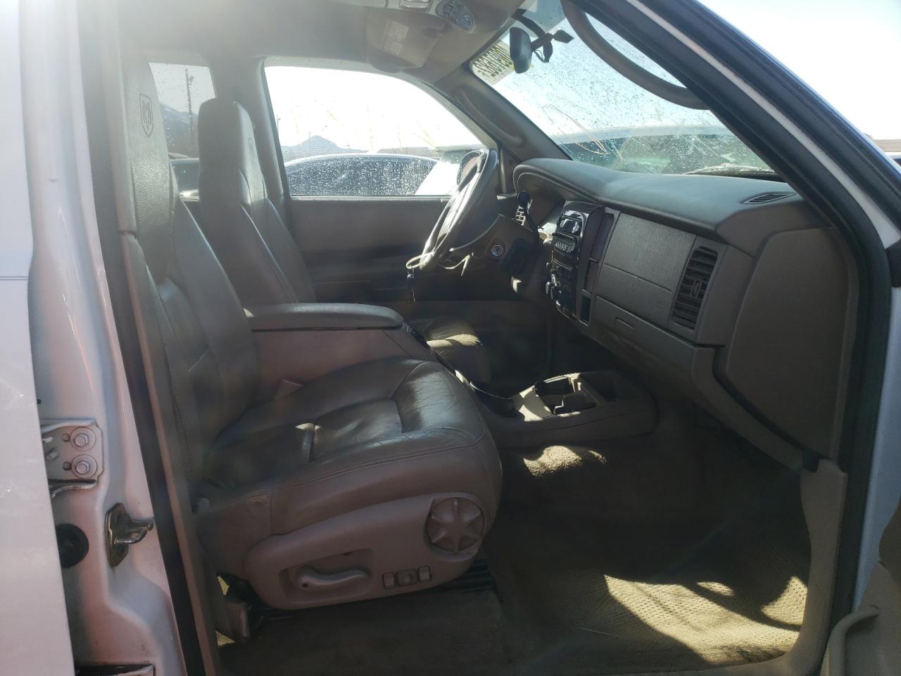Photo 5 from auction – 2002 DODGE DURANGO SL with VIN 1B4HS58N32F116218