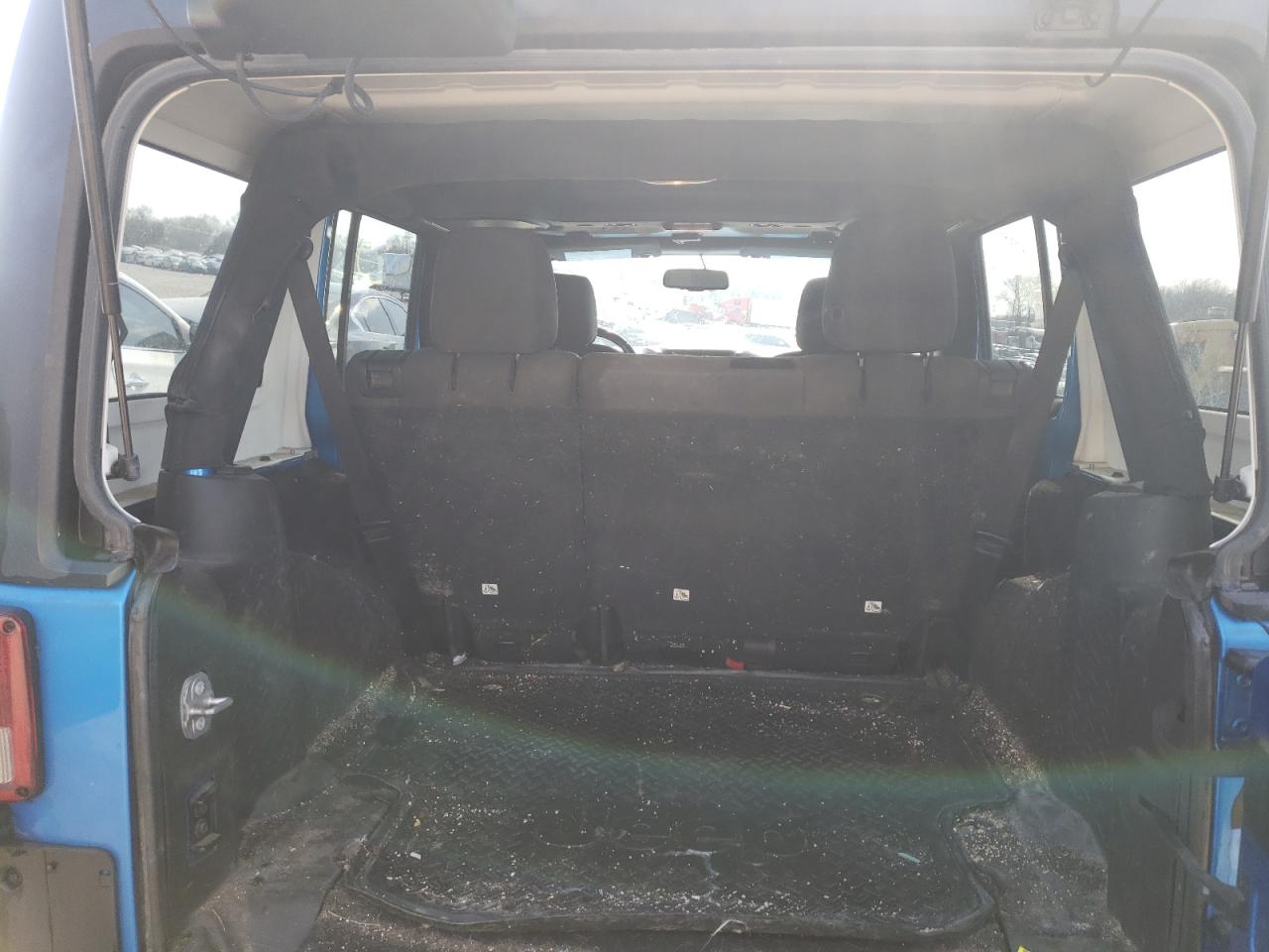 Photo 9 from auction – 2016 JEEP WRANGLER U with VIN 1C4BJWDG3GL302486