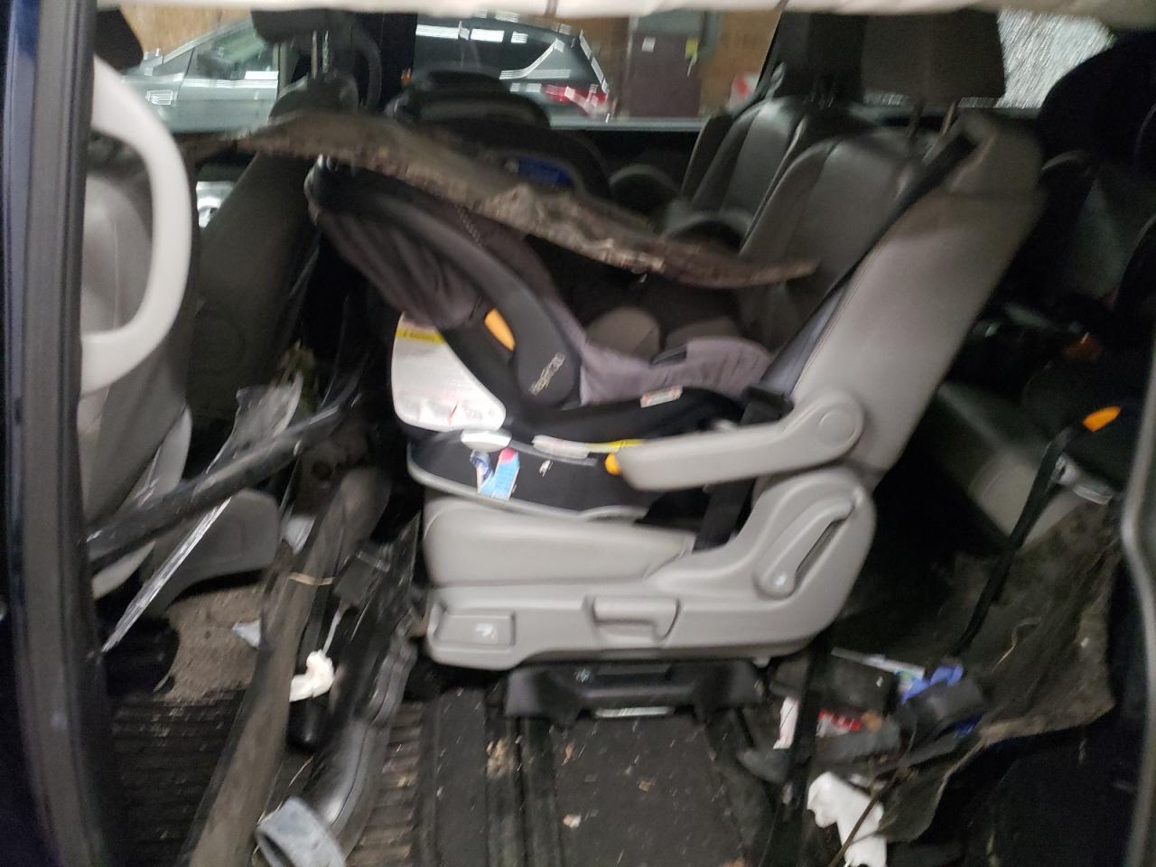 Photo 6 from auction – 2018 HONDA ODYSSEY EX with VIN 5FNRL6H71JB014575