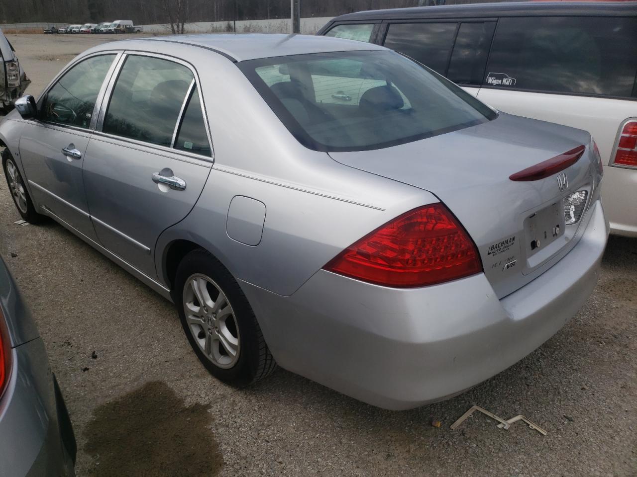 Photo 3 from auction – 2007 HONDA ACCORD SE with VIN JHMCM56347C016533
