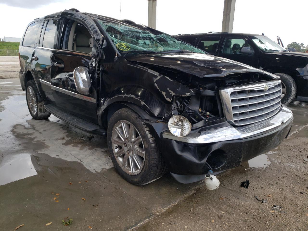 CHRYSLER ASPEN LIMI 2008 with VIN 1A8HX58208F100943 - Photo from auction