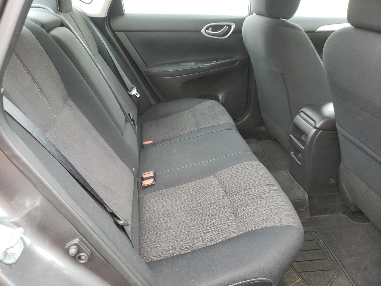 Photo 6 from auction – 2015 NISSAN SENTRA S with VIN 3N1AB7AP8FL688444
