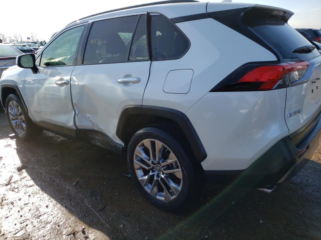 Photo 9 from auction – 2019 TOYOTA RAV4 LIMIT with VIN JTMN1RFV7KD520234