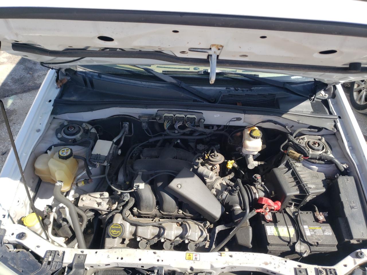 Photo 7 from auction – 2008 FORD ESCAPE XLT with VIN 1FMCU93178KA45524