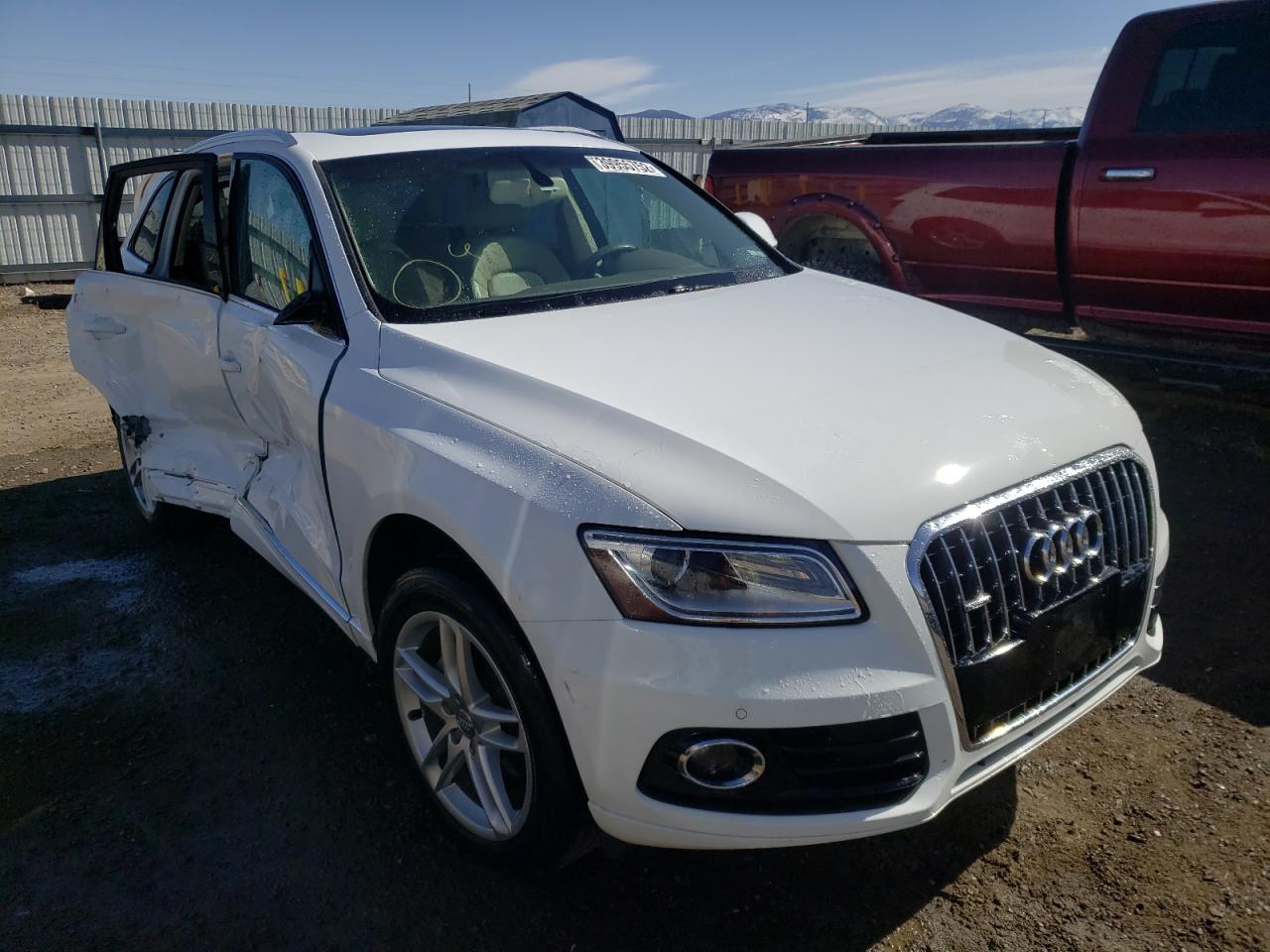 AUDI Q5 PREMIUM 2014 with VIN WA1LFAFP1EA053288 - Photo from auction
