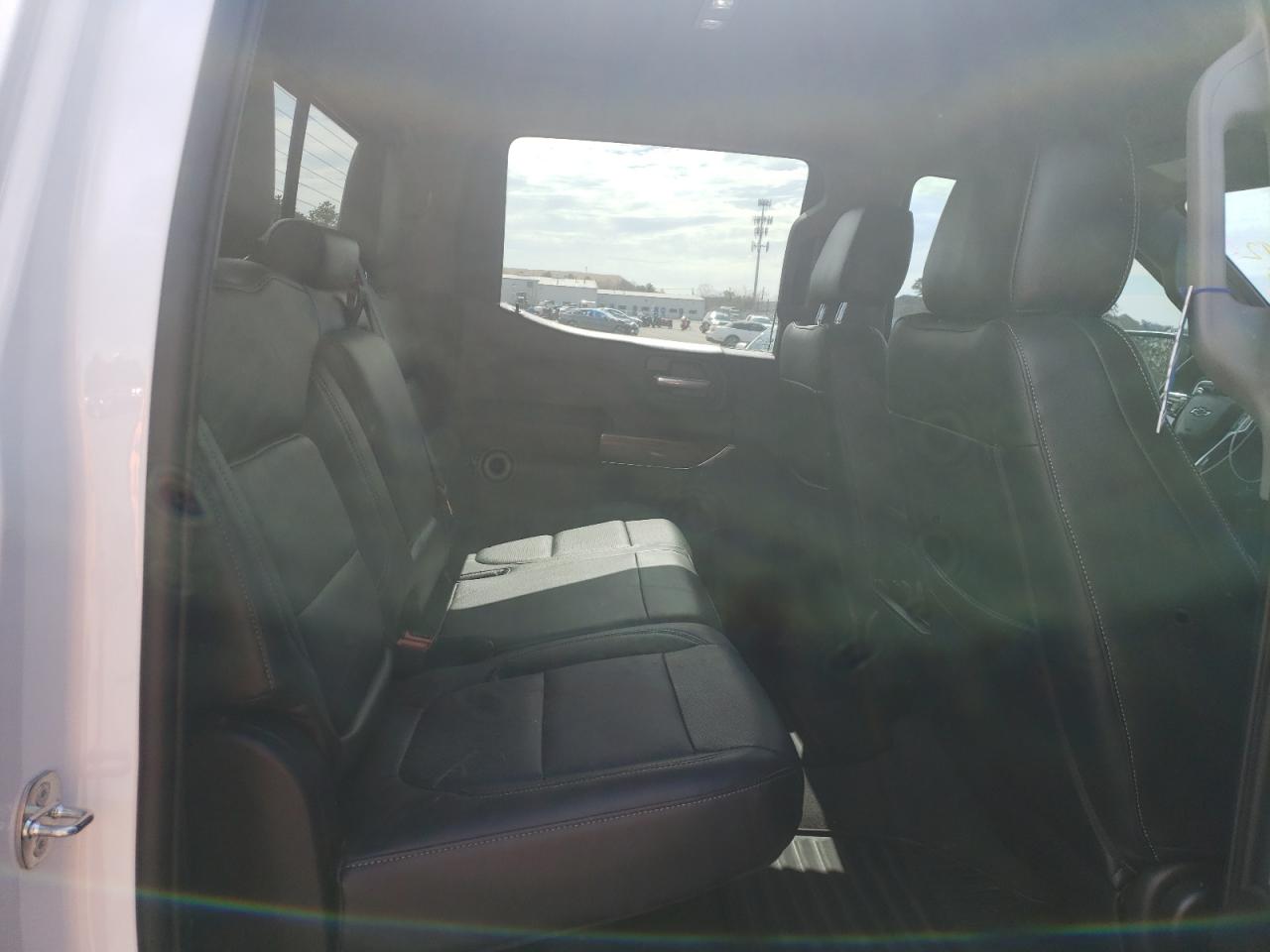 Photo 6 from auction – 2021 CHEVROLET SILVERADO with VIN 3GCUYEED4MG333628