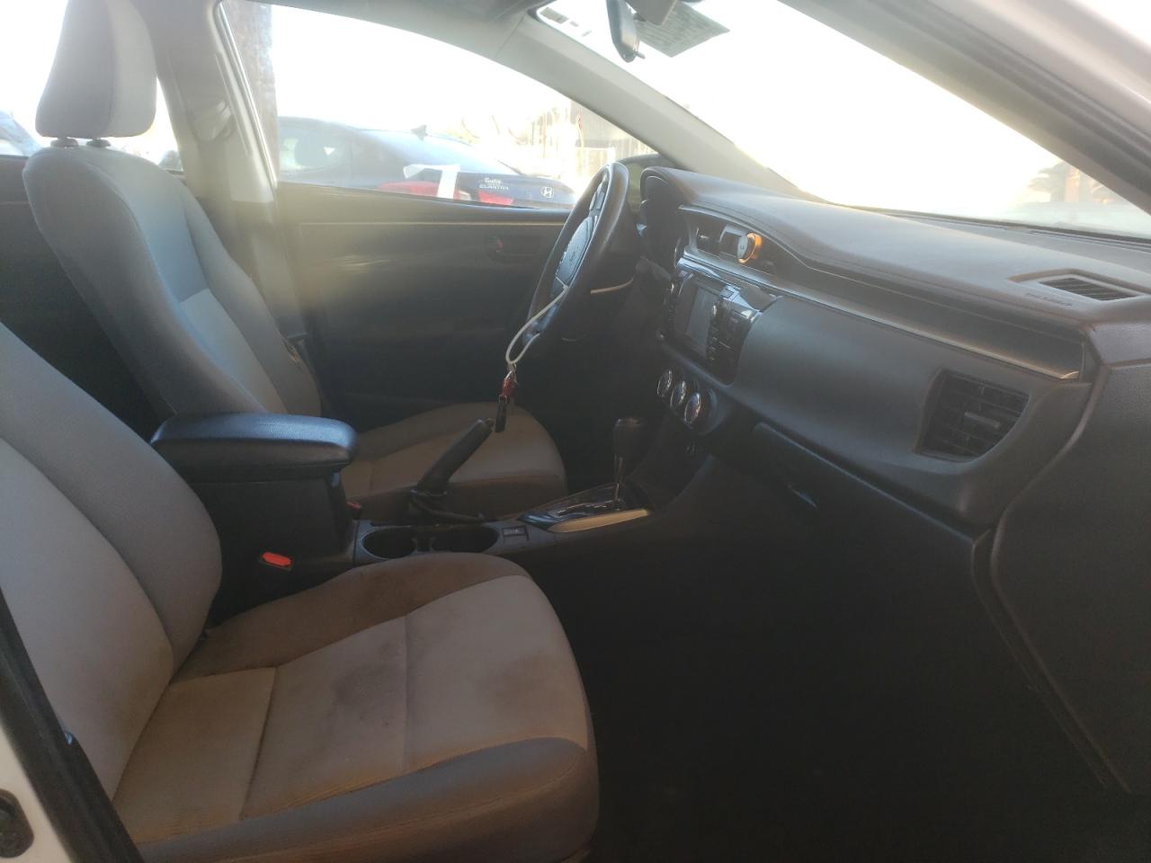 Photo 5 from auction – 2016 TOYOTA COROLLA L with VIN 5YFBURHE9GP431387