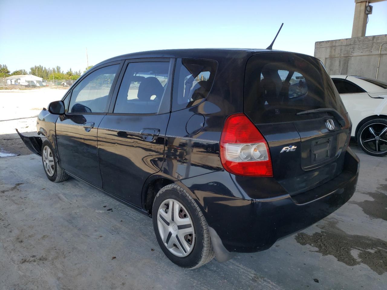 Photo 3 from auction – 2008 HONDA FIT with VIN JHMGD38458S041136