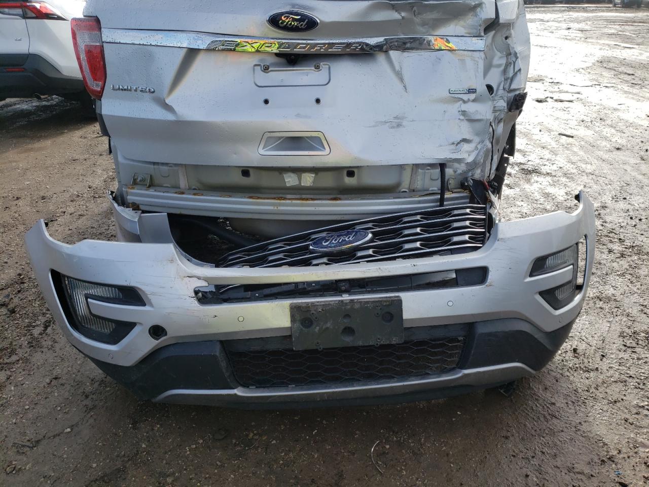 Photo 9 from auction – 2016 FORD EXPLORER L with VIN 1FM5K8F8XGGA88192