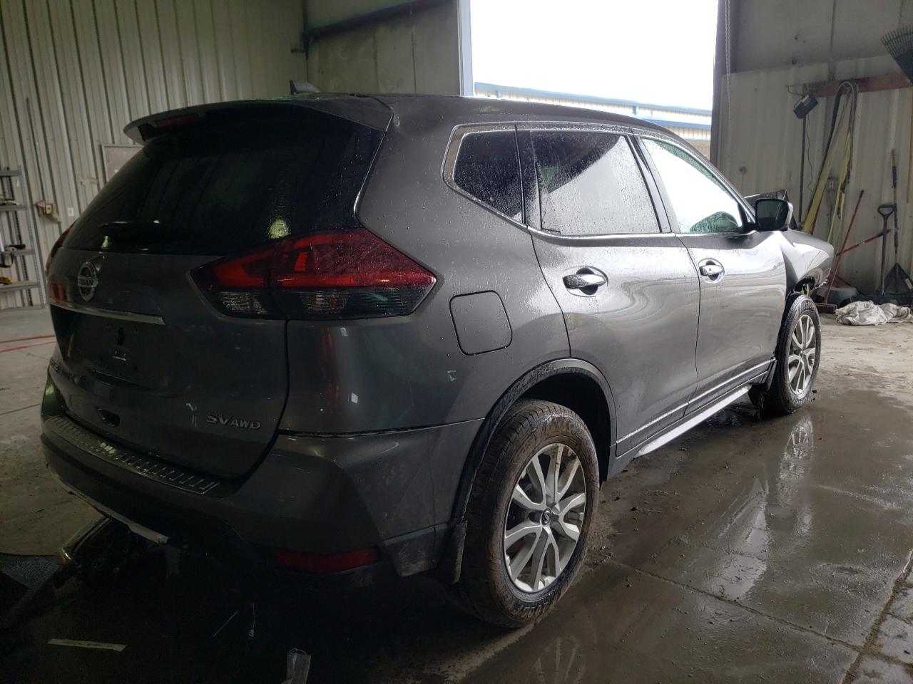 Photo 4 from auction – 2018 NISSAN ROGUE S with VIN KNMAT2MV6JP601550