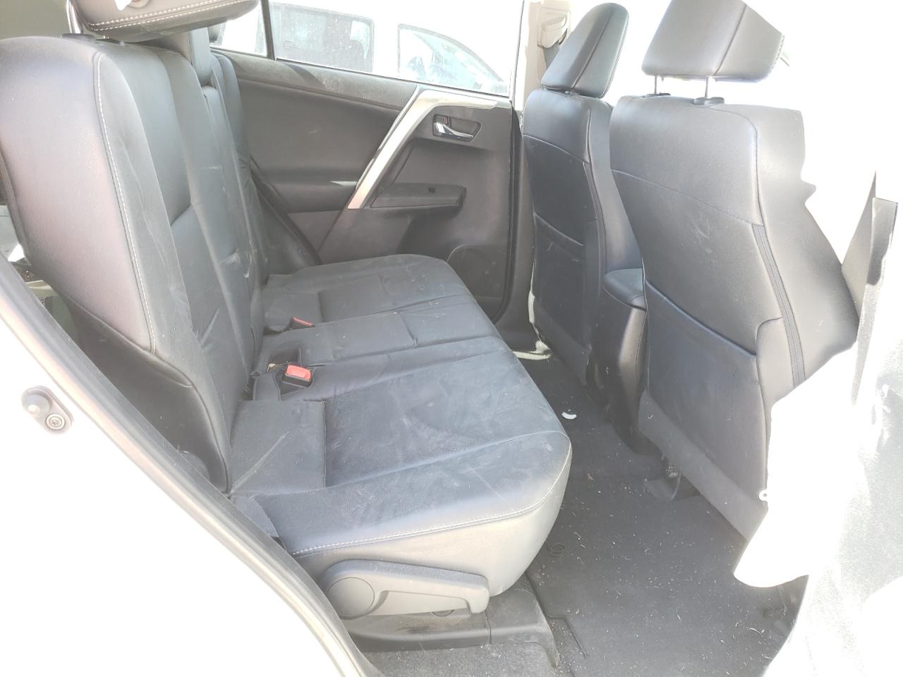 Photo 6 from auction – 2014 TOYOTA RAV4 LIMIT with VIN 2T3YFREV5EW125640