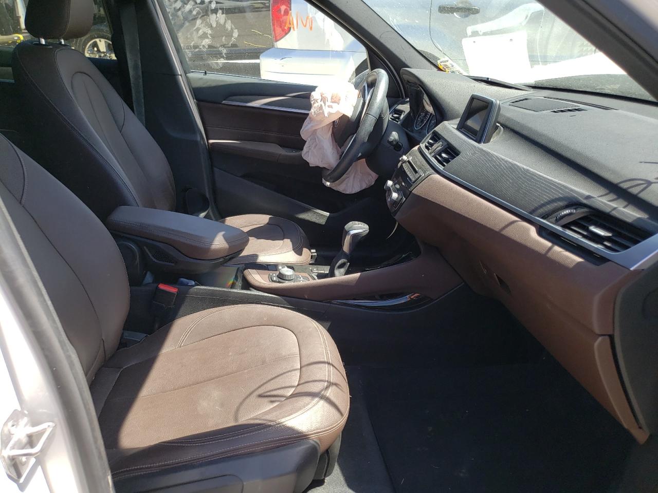 Photo 5 from auction – 2016 BMW X1 XDRIVE2 with VIN WBXHT3C37GP887408