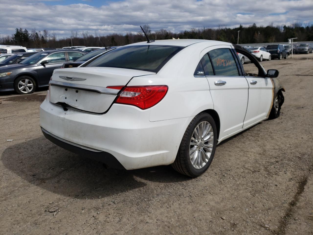 Photo 4 from auction – 2012 CHRYSLER 200 LIMITE with VIN 1C3CCBCBXCN224594