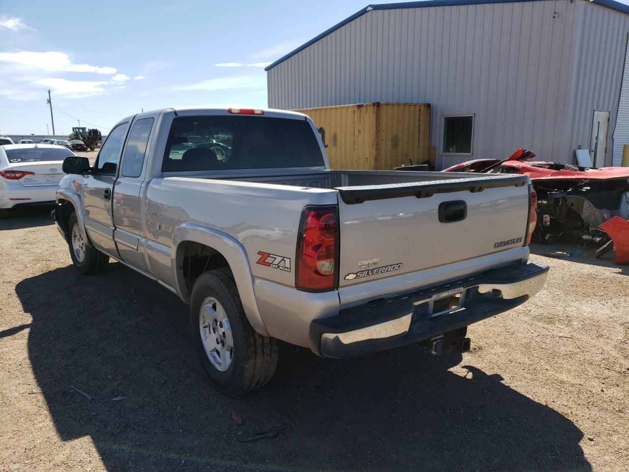 Photo 3 from auction – 2004 CHEVROLET SILVERADO with VIN 1GCEK19T84E199312
