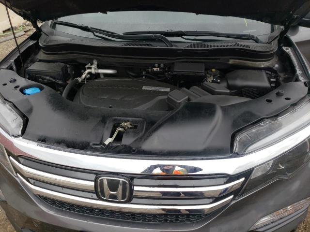 Photo 7 from auction – 2017 HONDA PILOT TOUR with VIN 5FNYF6H90HB046965