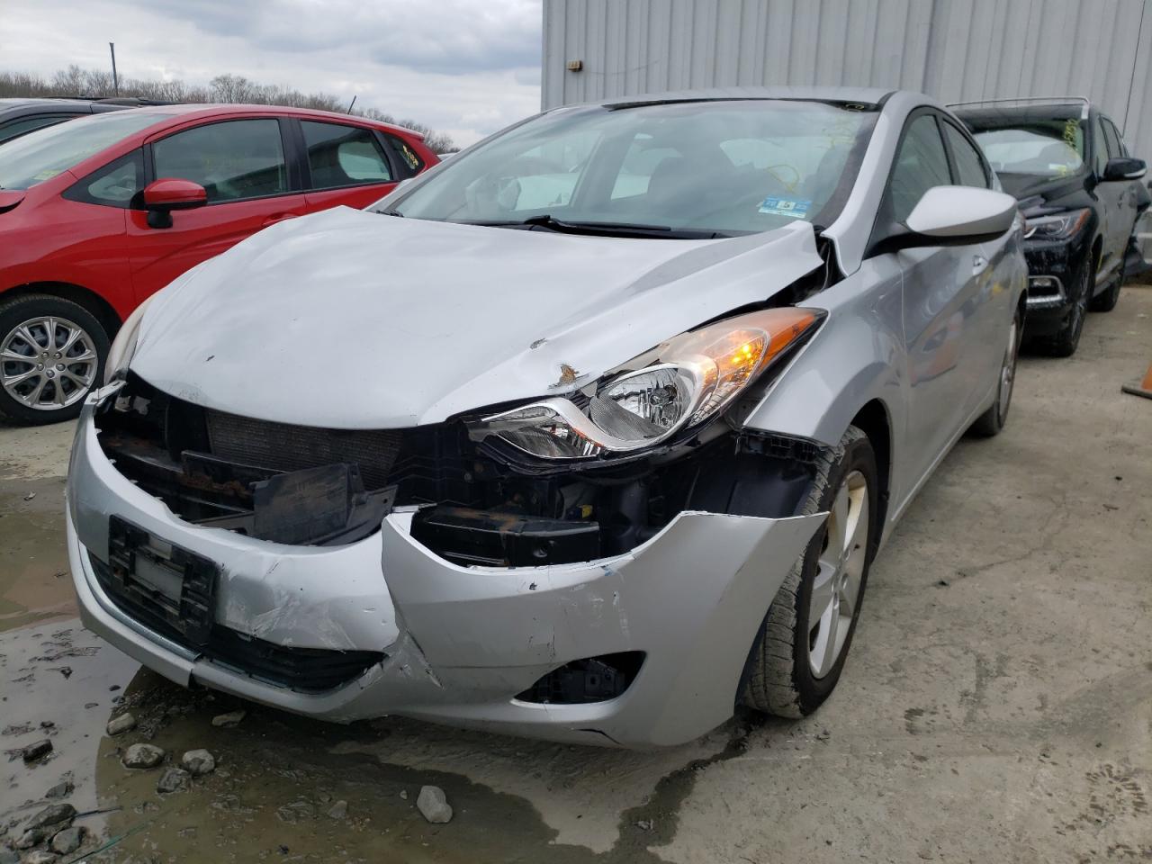 Photo 9 from auction – 2011 HYUNDAI ELANTRA GL with VIN KMHDH4AE0BU142139