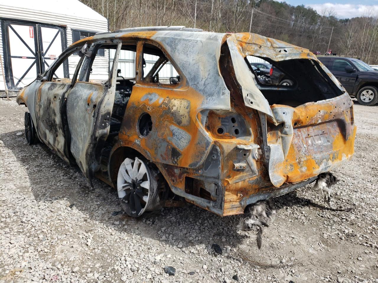 Photo 3 from auction – 2016 KIA SORENTO LX with VIN 5XYPGDA34GG148120