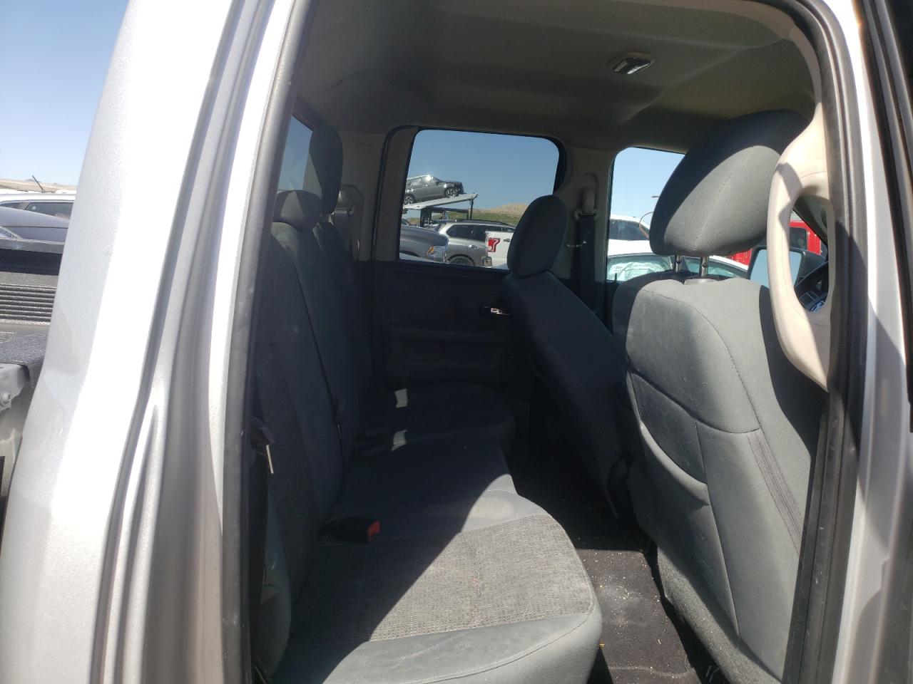 Photo 6 from auction – 2016 RAM 1500 SLT with VIN 1C6RR7GTXGS377821