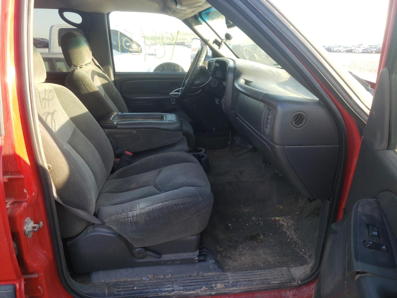 Photo 5 from auction – 2004 CHEVROLET SILVERADO with VIN 1GCHK23U94F247124