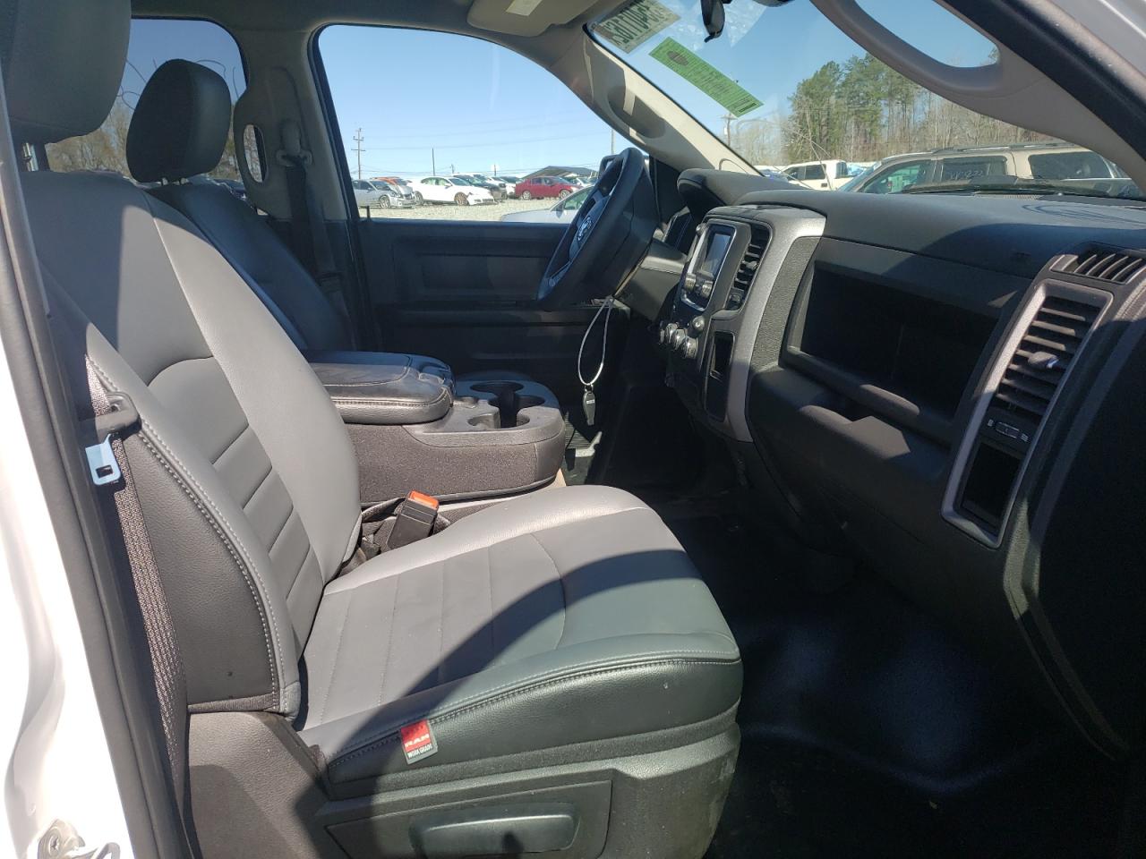 Photo 5 from auction – 2021 RAM 1500 CLASS with VIN 1C6RR7FG8MS562000