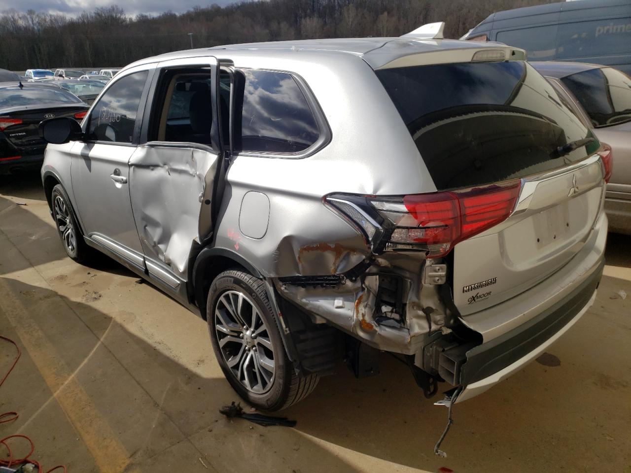 Photo 3 from auction – 2018 MITSUBISHI OUTLANDER with VIN JA4AD2A34JJ004927
