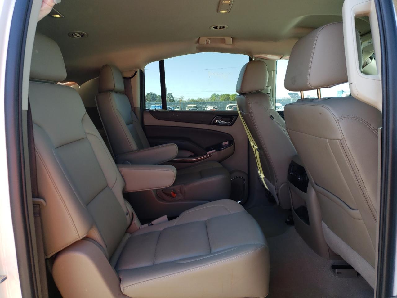 Photo 6 from auction – 2019 CHEVROLET SUBURBAN C with VIN 1GNSCHKC2KR307505