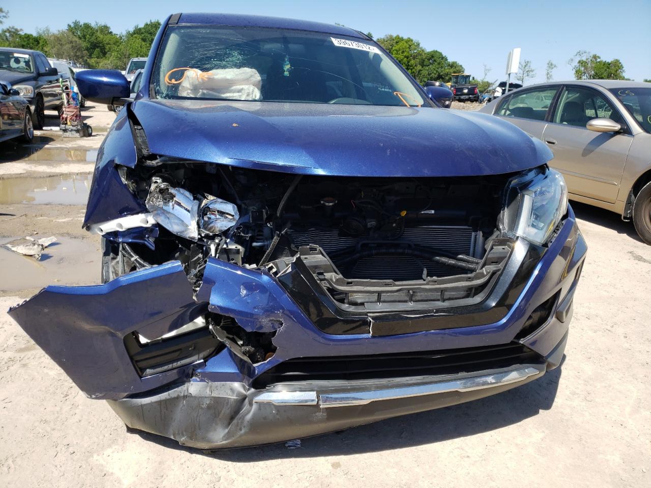 Photo 9 from auction – 2017 NISSAN ROGUE S with VIN 5N1AT2MT3HC794462