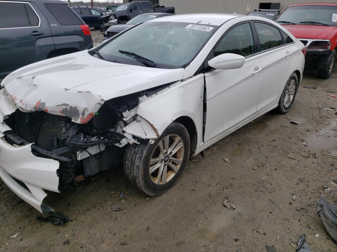 Photo 2 from auction – 2013 HYUNDAI SONATA GLS with VIN 5NPEB4AC7DH747555