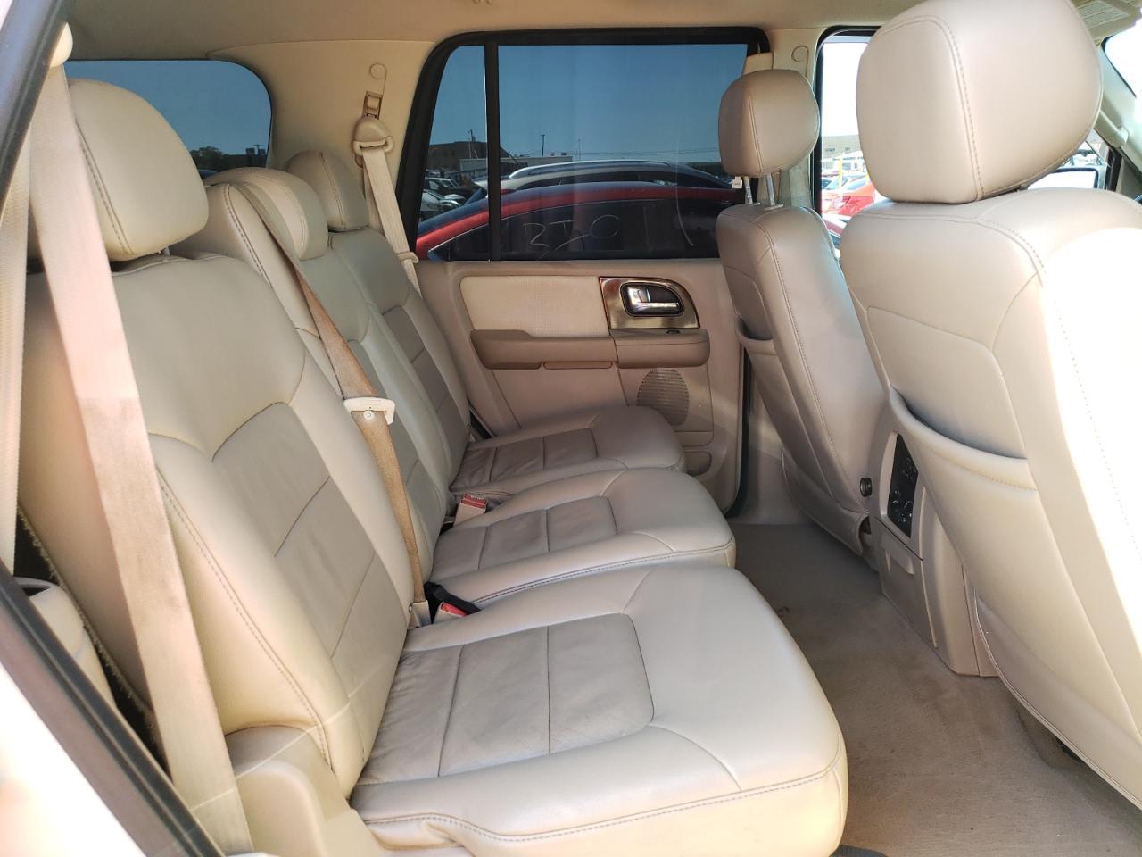 Photo 6 from auction – 2006 FORD EXPEDITION with VIN 1FMPU19586LB00132