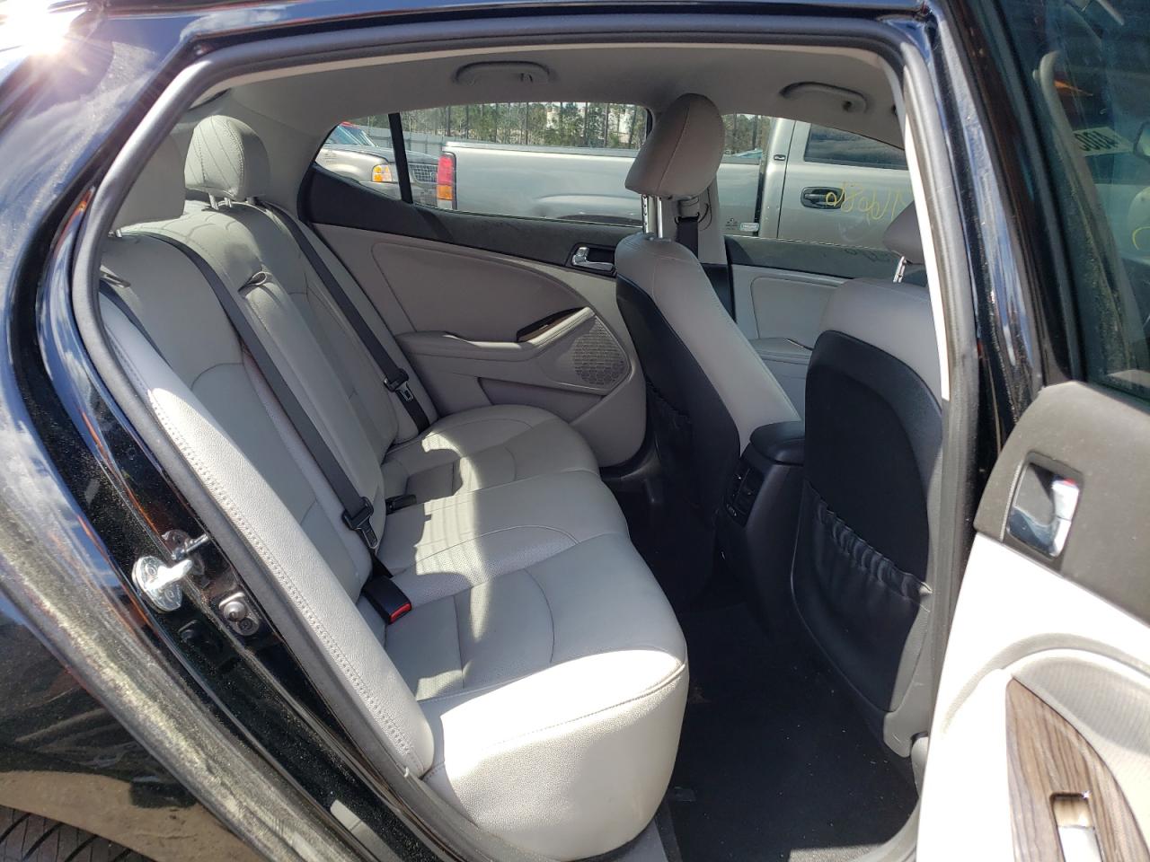 Foto 6 de la subasta – 2015 KIA OPTIMA EX con VIN 5XXGN4A70FG354613