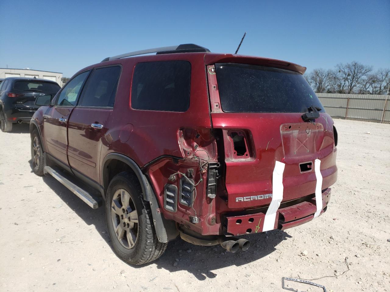Photo 3 from auction – 2011 GMC ACADIA SLE with VIN 1GKKRPED3BJ250806