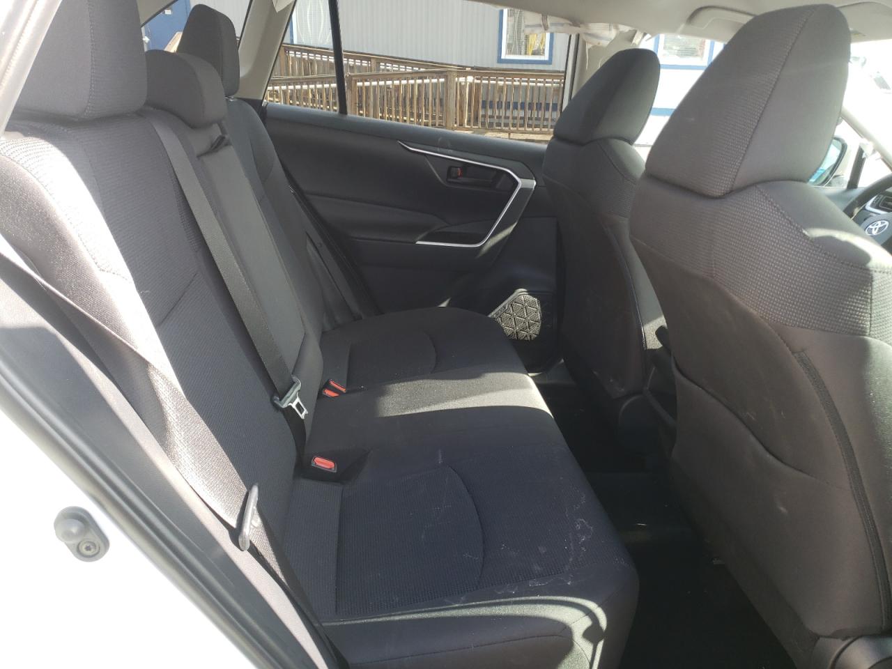 Photo 6 from auction – 2019 TOYOTA RAV4 LE with VIN 2T3F1RFV8KC041751