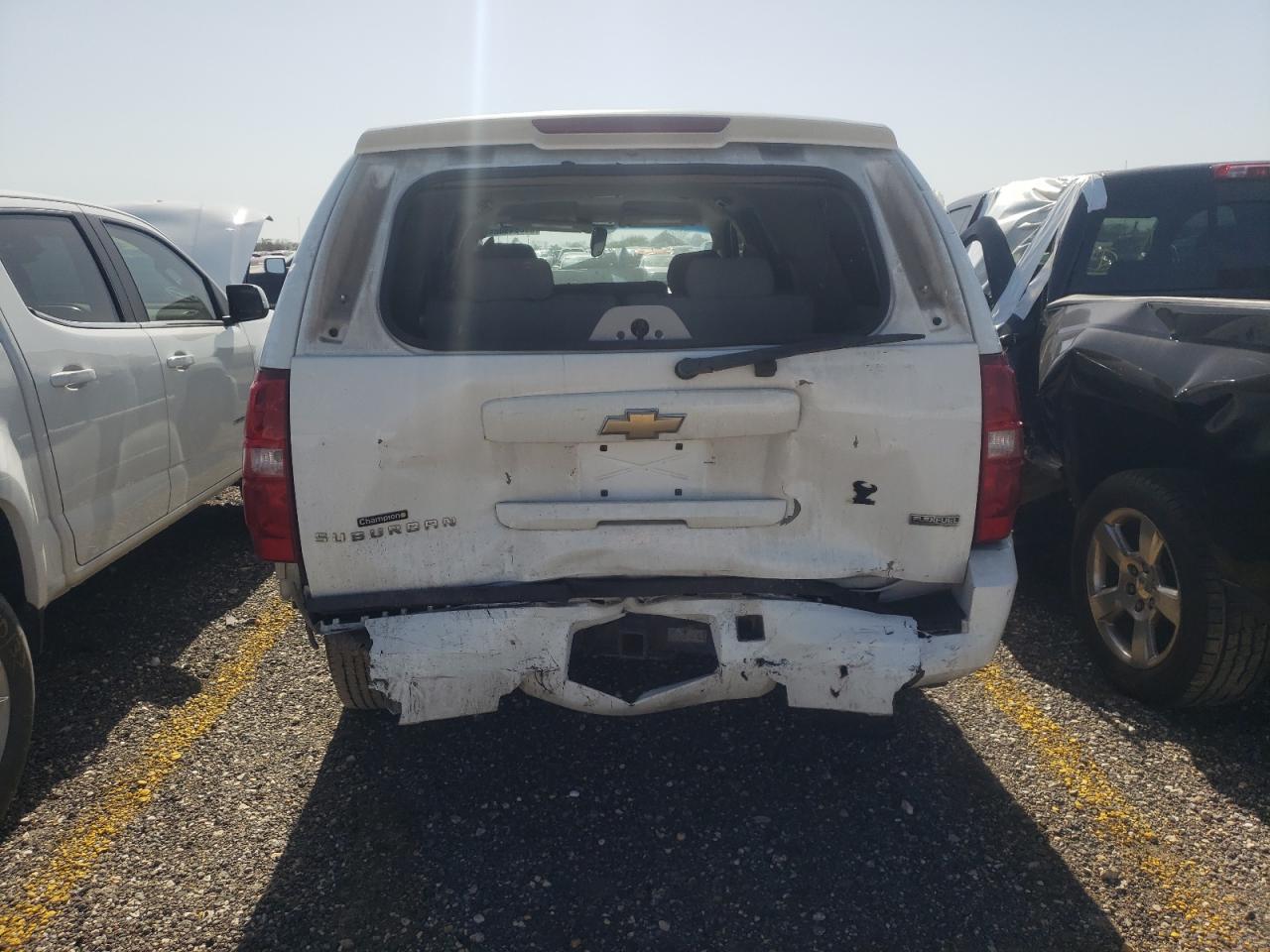 Photo 9 from auction – 2007 CHEVROLET SUBURBAN C with VIN 3GNFC16007G192998