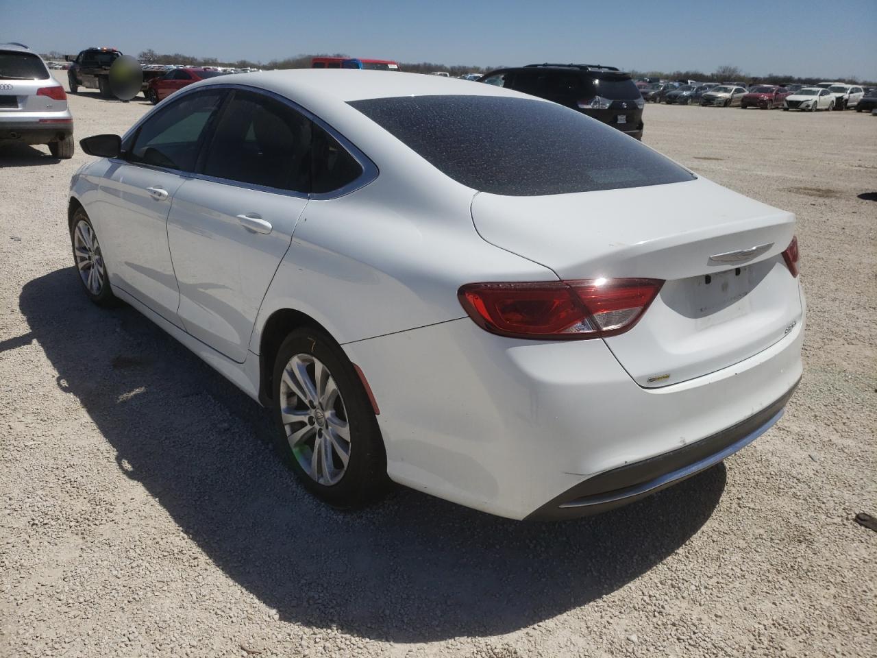 Photo 3 from auction – 2015 CHRYSLER 200 LIMITE with VIN 1C3CCCAB0FN632745
