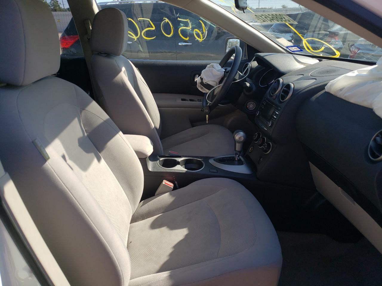 Photo 5 from auction – 2013 NISSAN ROGUE S with VIN JN8AS5MT4DW542855