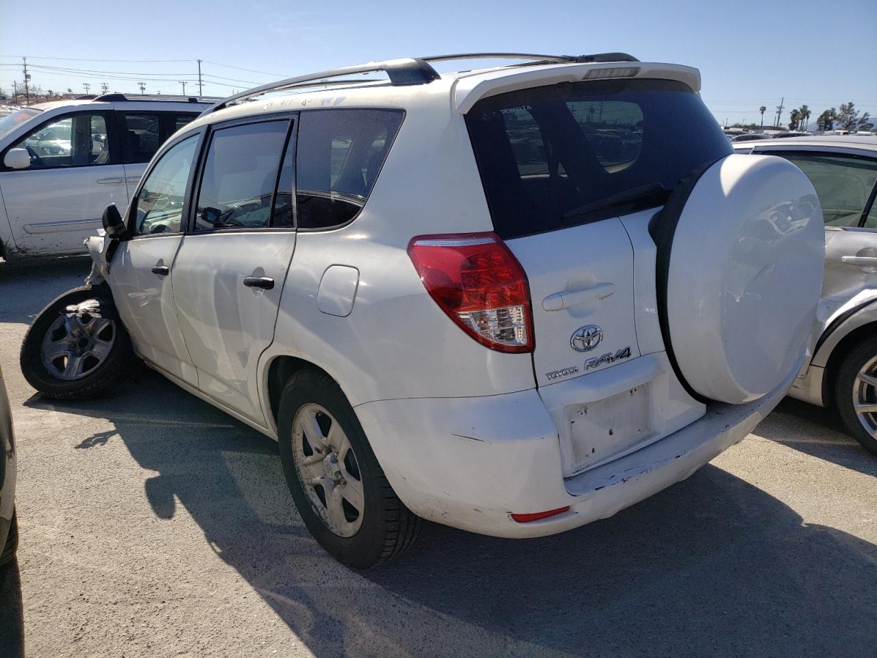 Photo 3 from auction – 2006 TOYOTA RAV4 with VIN JTMZD33V665014663