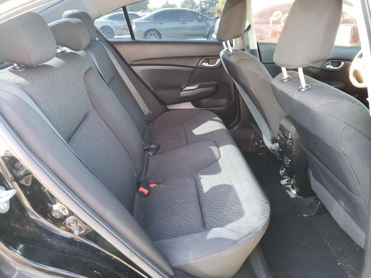 Photo 6 from auction – 2015 HONDA CIVIC SE with VIN 19XFB2F74FE238213