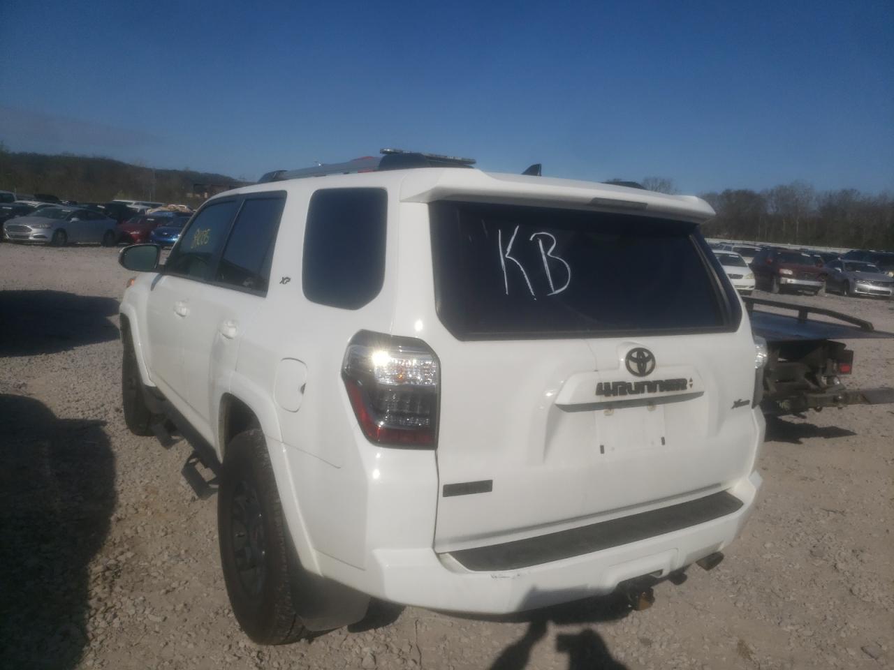 Photo 3 from auction – 2020 TOYOTA 4RUNNER SR with VIN JTEZU5JR5L5213647