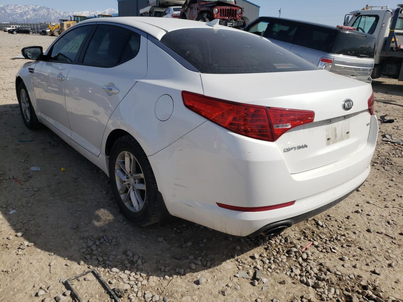 Photo 3 from auction – 2013 KIA OPTIMA with VIN KNAGM4A79D5352232