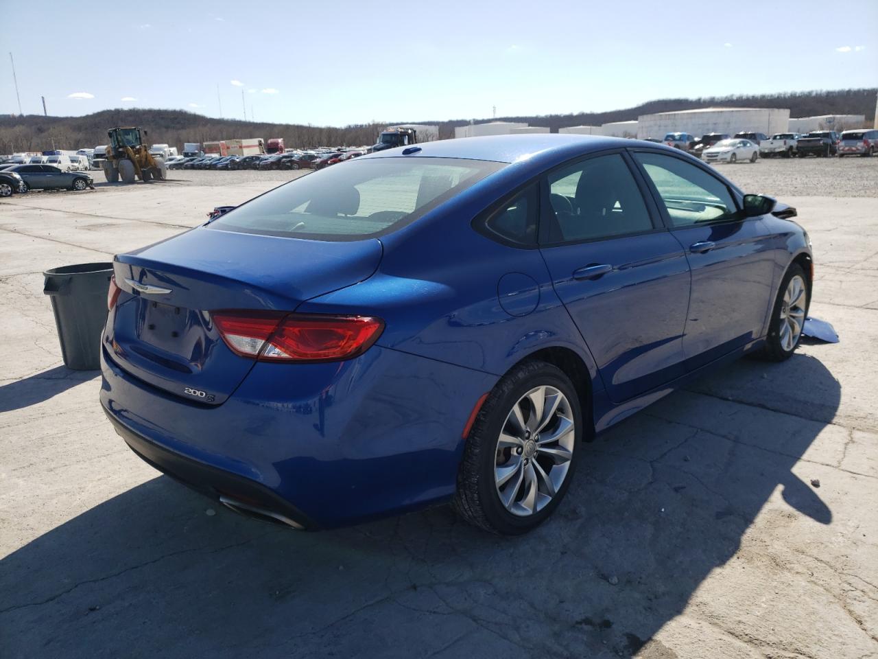 Photo 4 from auction – 2015 CHRYSLER 200 S with VIN 1C3CCCBB7FN669810