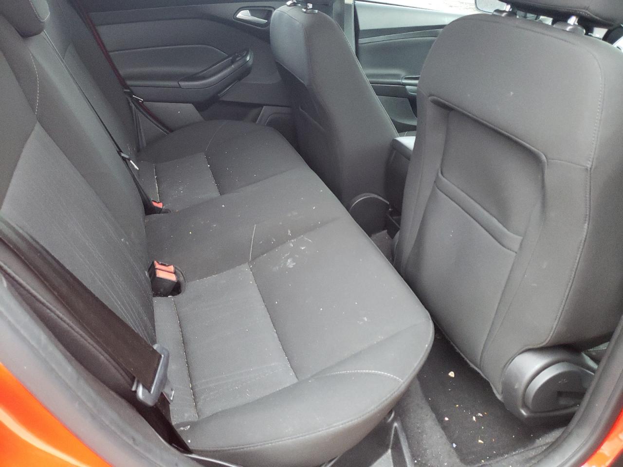 Photo 6 from auction – 2015 FORD FOCUS with VIN 1FADP3F27FL299412