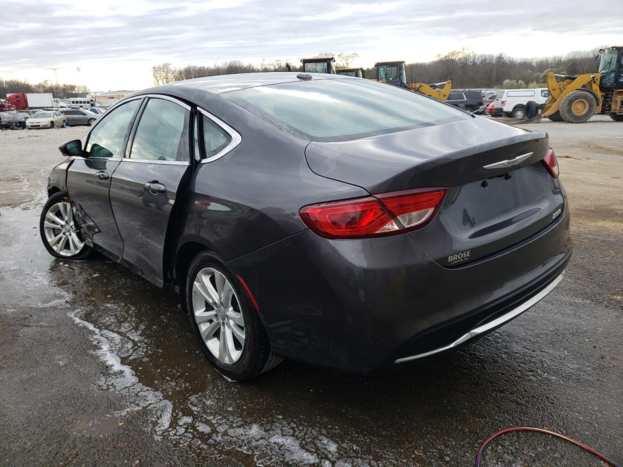 Photo 3 from auction – 2015 CHRYSLER 200 LIMITE with VIN 1C3CCCAB9FN729412