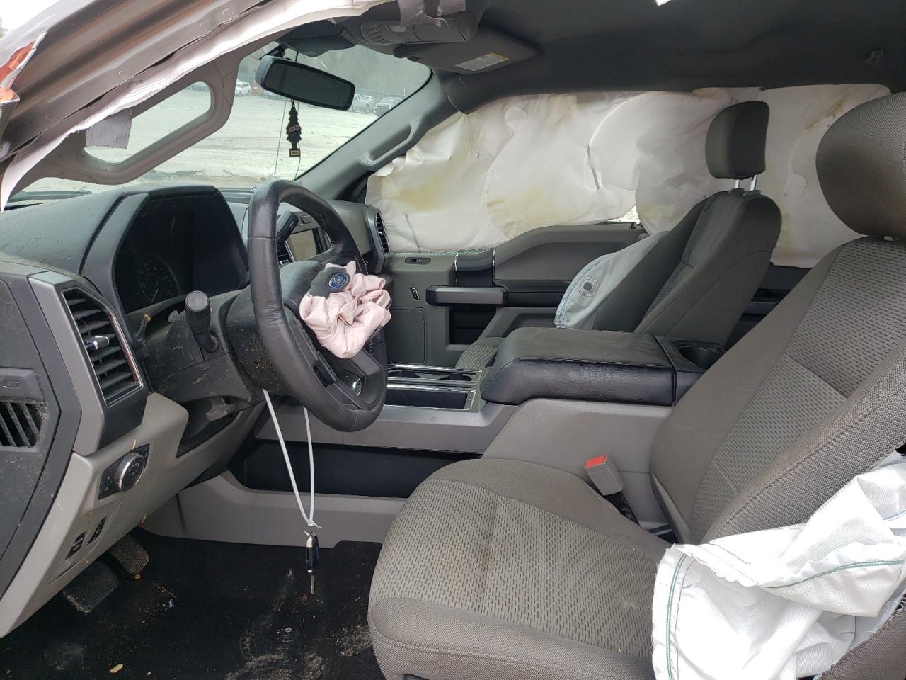 Photo 5 from auction – 2019 FORD F150 SUPER with VIN 1FTFX1E53KKF07756