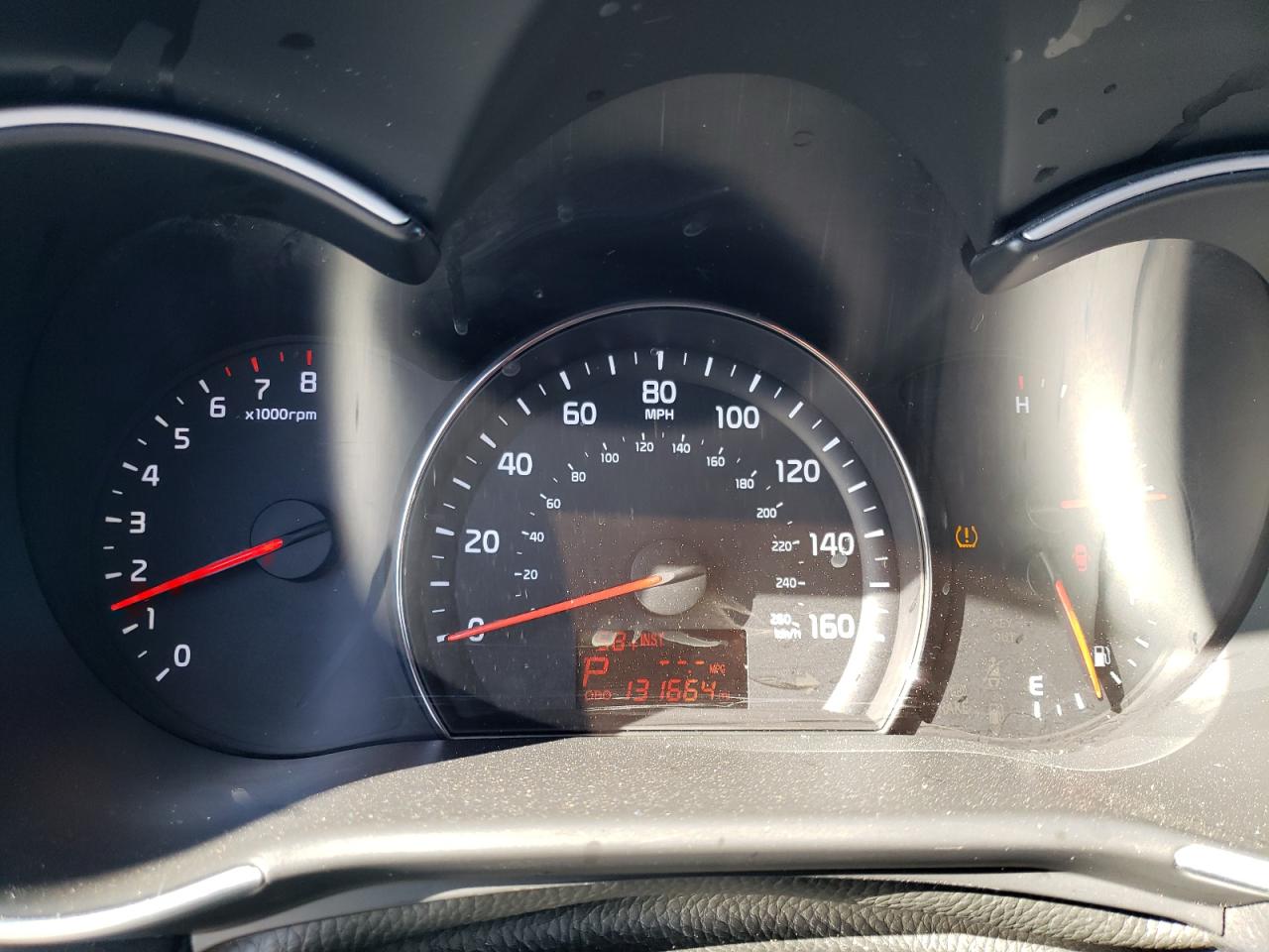 Photo 8 from auction – 2015 KIA SORENTO LX with VIN 5XYKT4A66FG583512