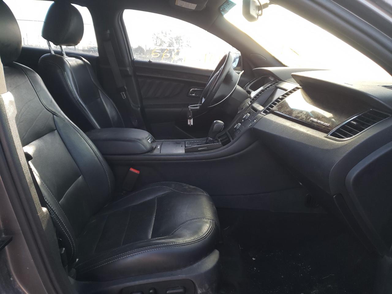 Photo 5 from auction – 2013 FORD TAURUS LIM with VIN 1FAHP2J86DG169909