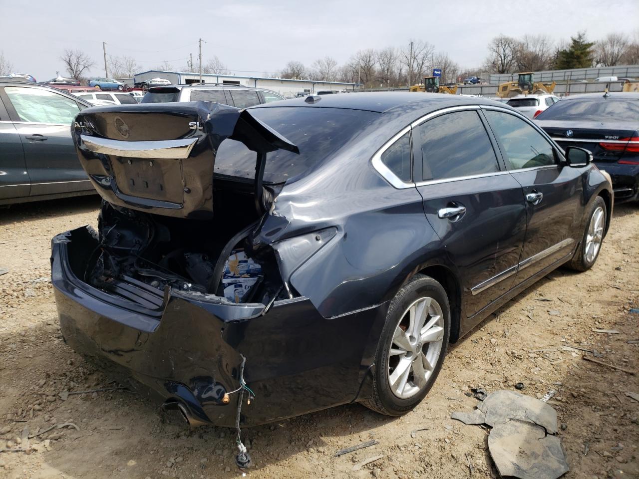 Photo 4 from auction – 2015 NISSAN ALTIMA 2.5 with VIN 1N4AL3AP0FC123089