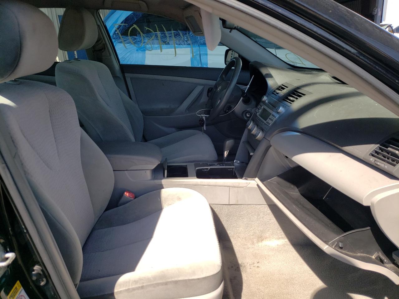 Photo 5 from auction – 2010 TOYOTA CAMRY BASE with VIN 4T1BF3EK4AU550407